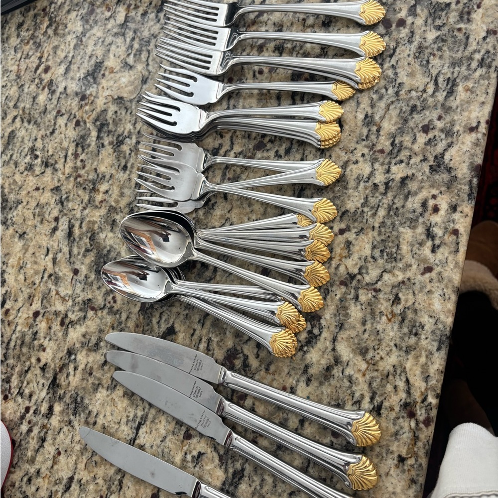Reed & Barton “Seafare”Gold electroplate / Stainless Steel Flatware Set
